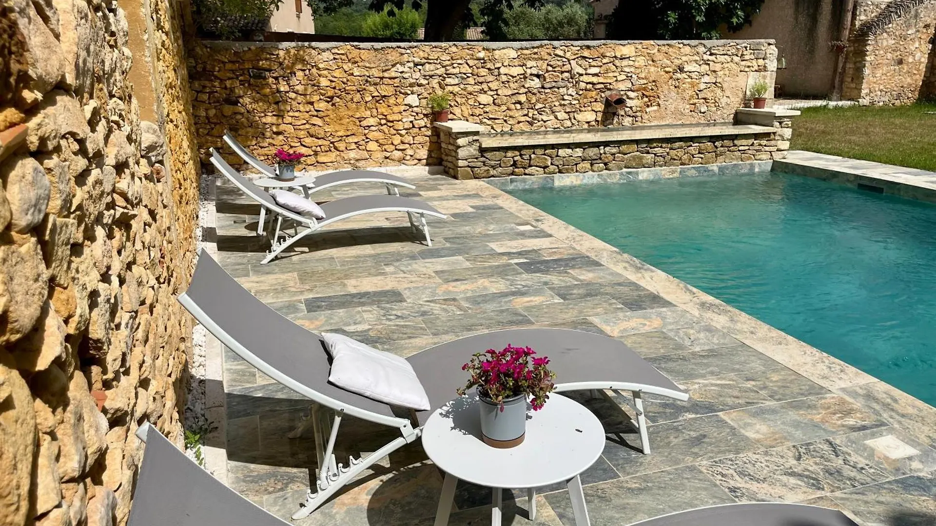 Suites De Bruoux Gargas  0*, Gargas (Vaucluse) Frankrig